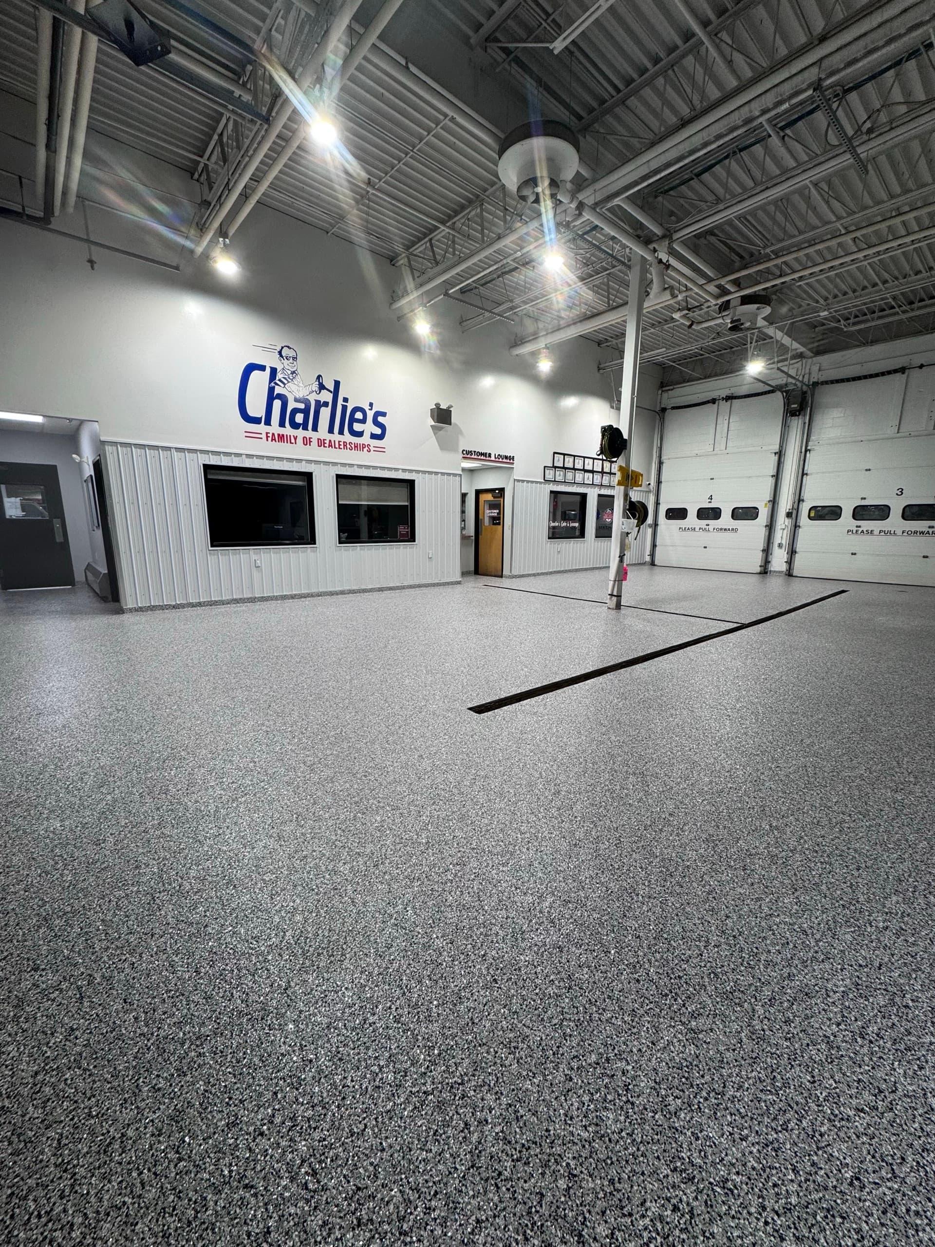 Acrylic flake floor