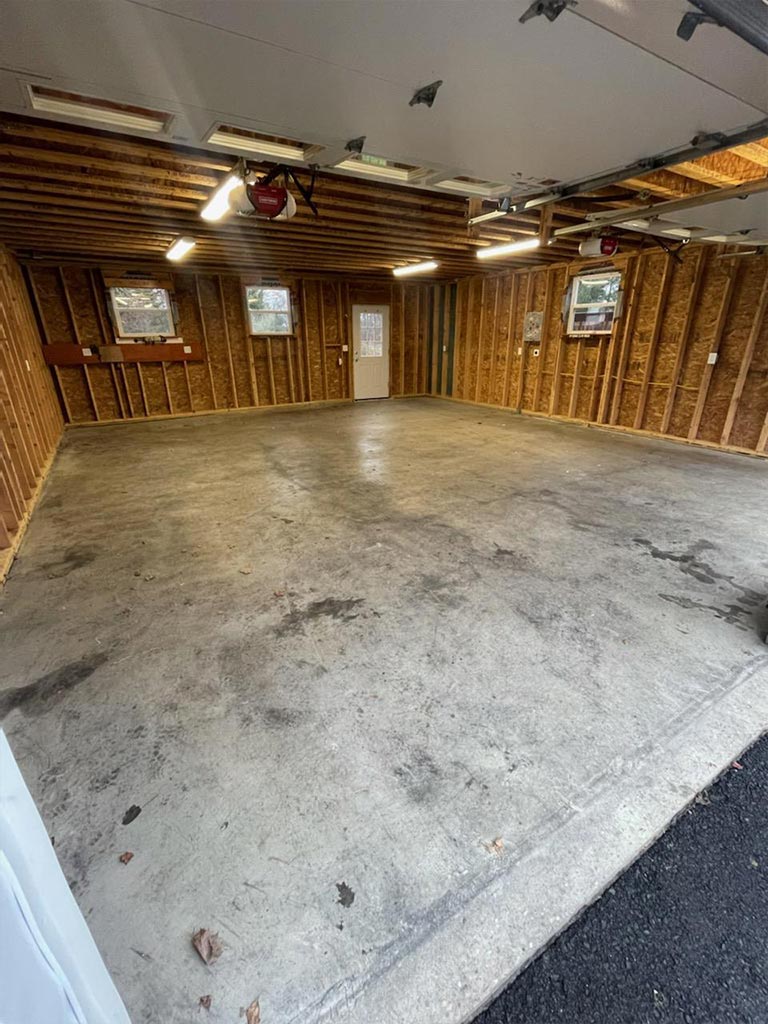 Residential garage before epoxy
